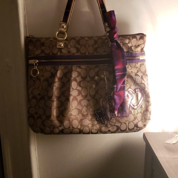 Handbag - Picture 2 of 4